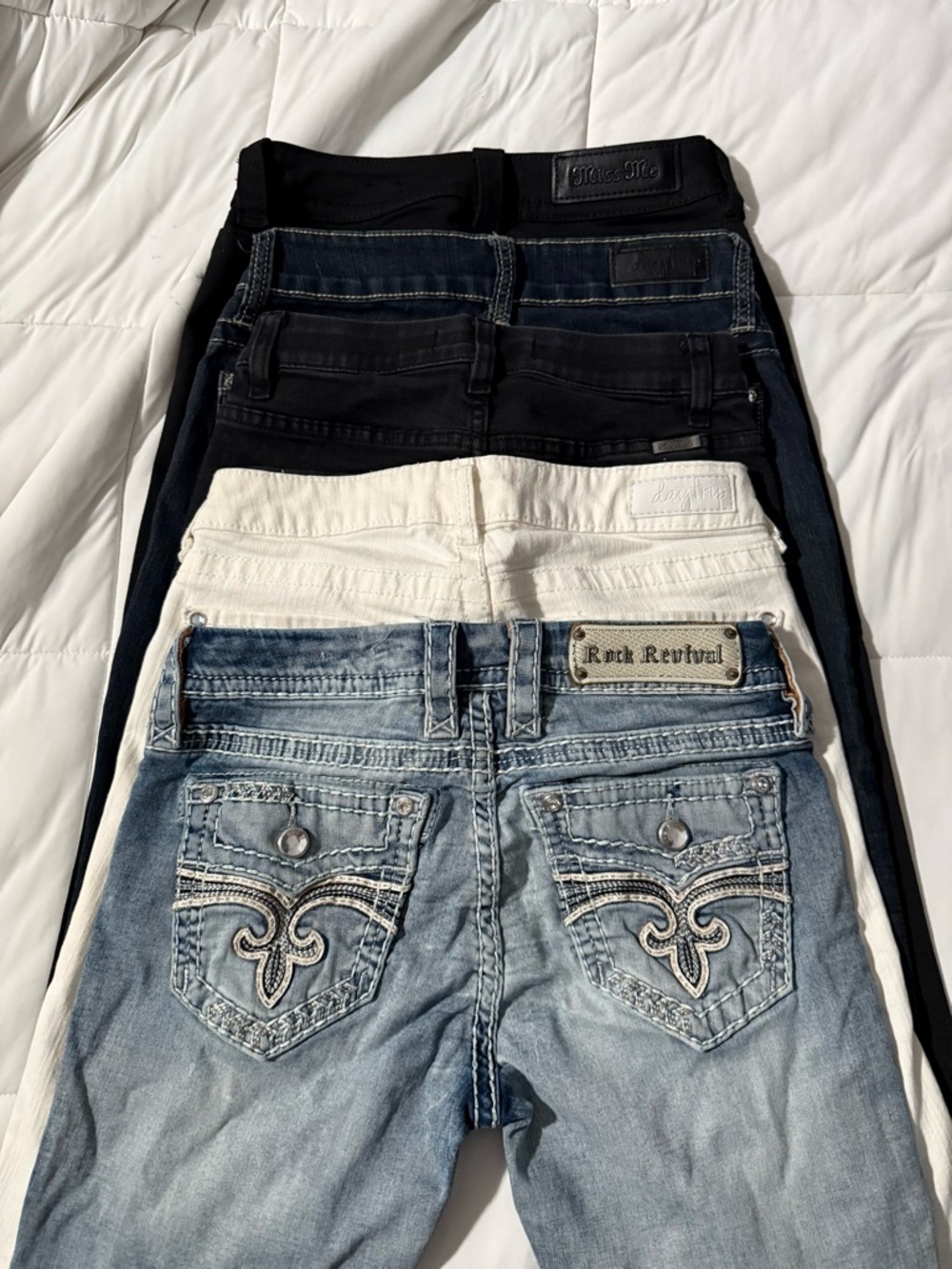 👖Women’s Buckle Jeans Size 25–26 (Low Rise) – Closet Cleanout 👖